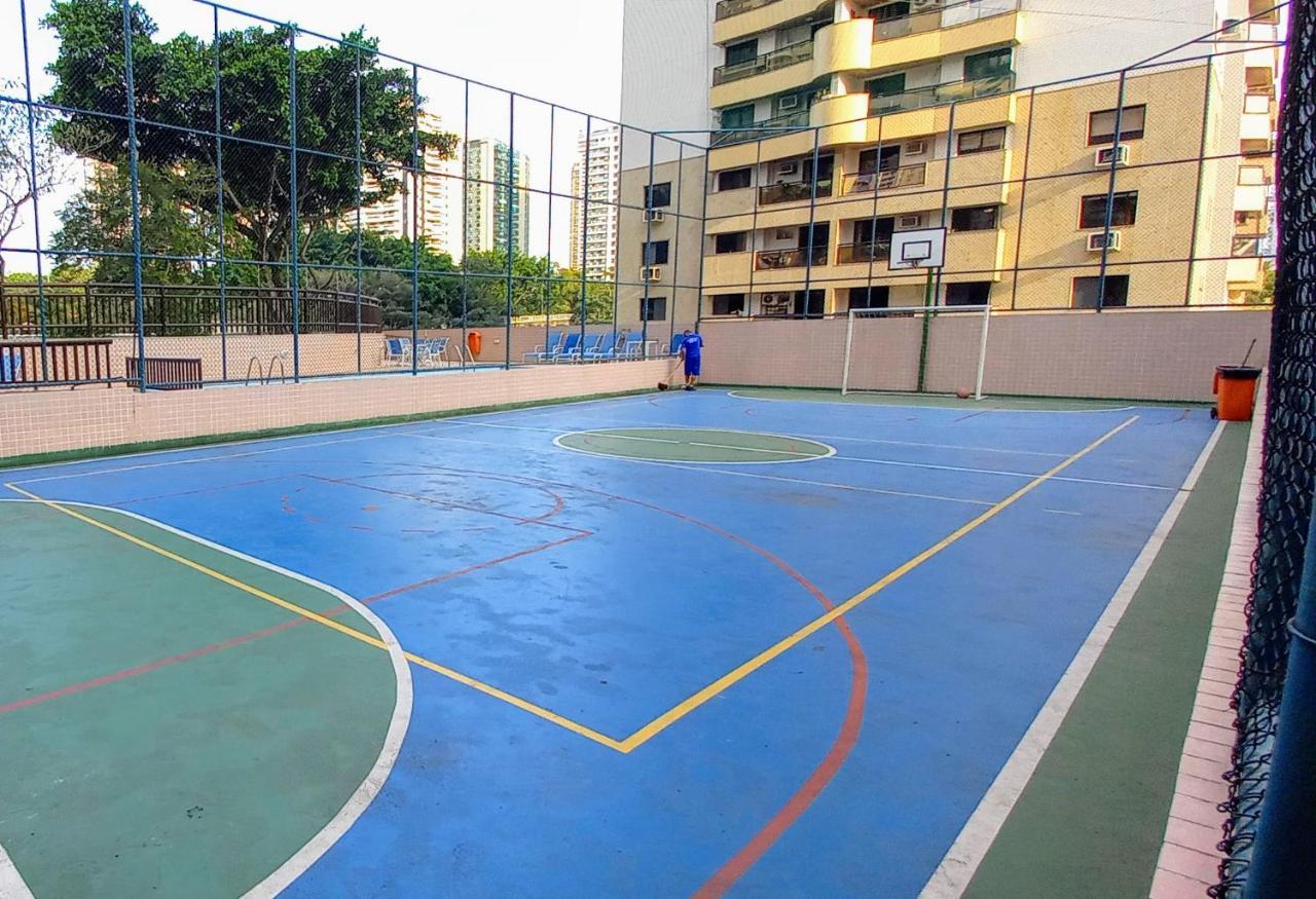 Apartamento Na Barra Da Tijuca Com Wi-fi Em Condominio Com Piscina E Proximo A Rio de Janeiro