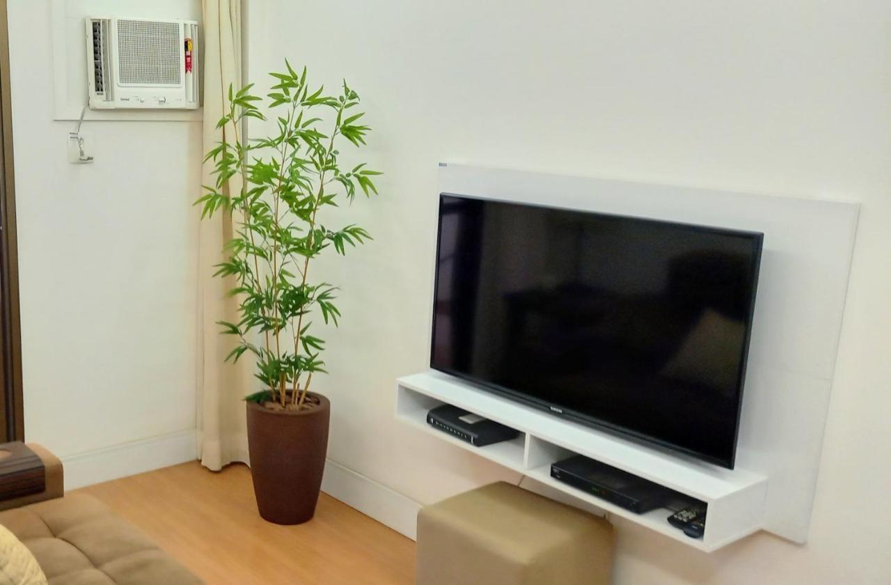 Apartamento Apartamento Na Barra Da Tijuca Com Wi-fi Em Condominio Com Piscina E Proximo A *